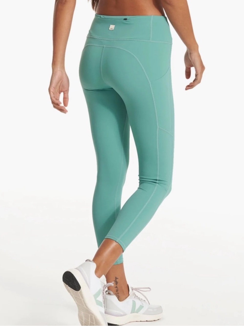 Vuori Legging and Bra Set Size XL Color Basil blue brand new Tiffany blue like